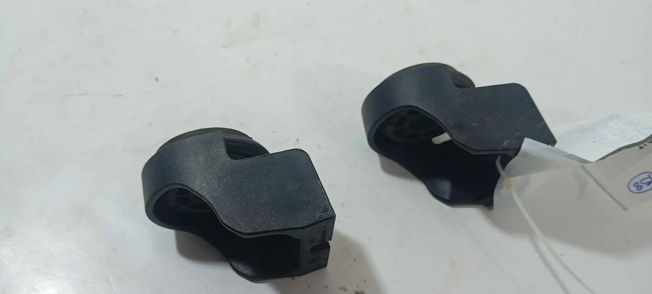 Suportes Radiador Superior Gm Tracker Lt 2024 26216304 - Foto 3
