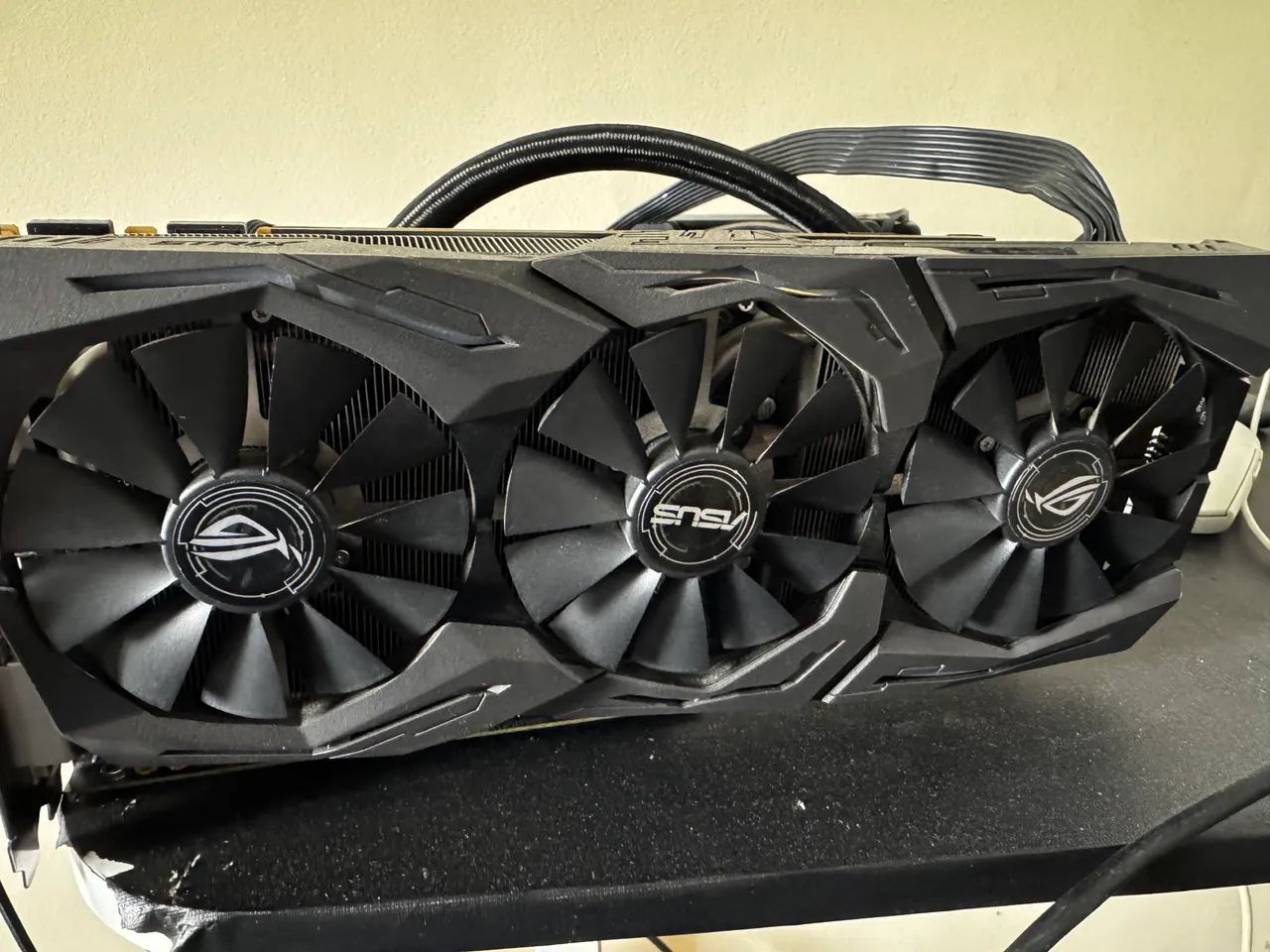  PC gaming + 3 Monitores de 27  - Foto 3