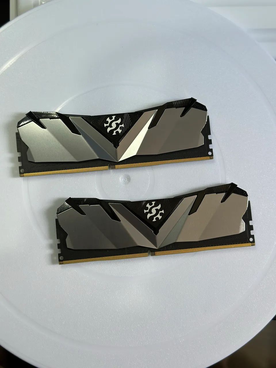 Memória RAM XPG DDR4 16GB (2x8GB) 2666 MHz Gamer 