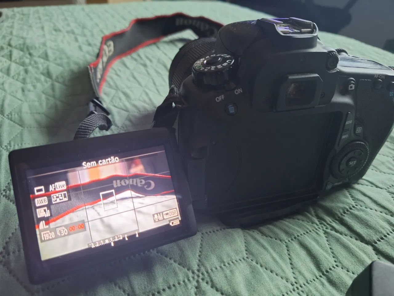 Canon 60D IMPERDIVEL COMPLETA - Foto 3