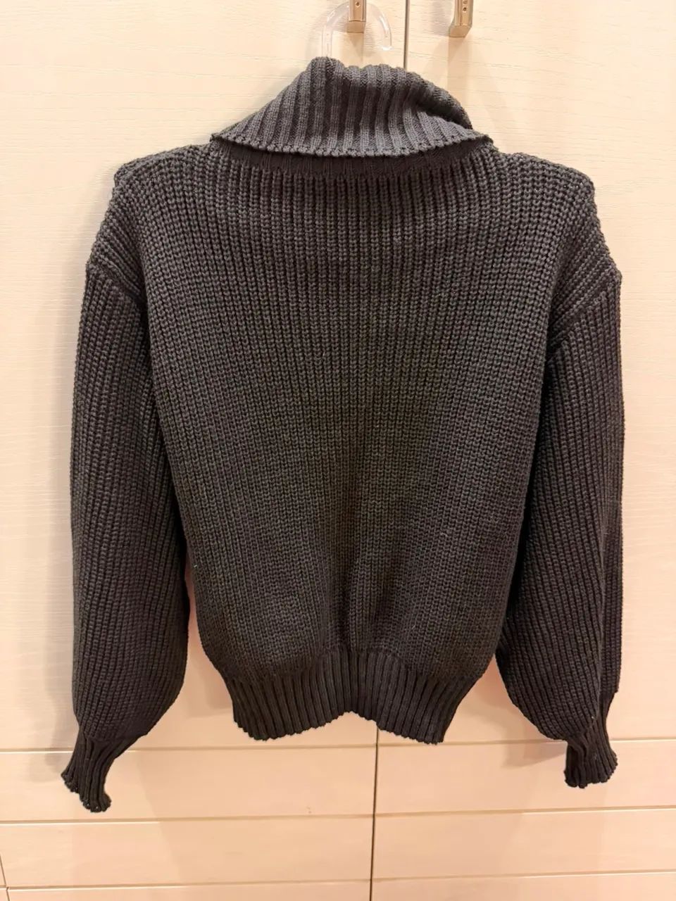 Blusa de lã preta  - Foto 4