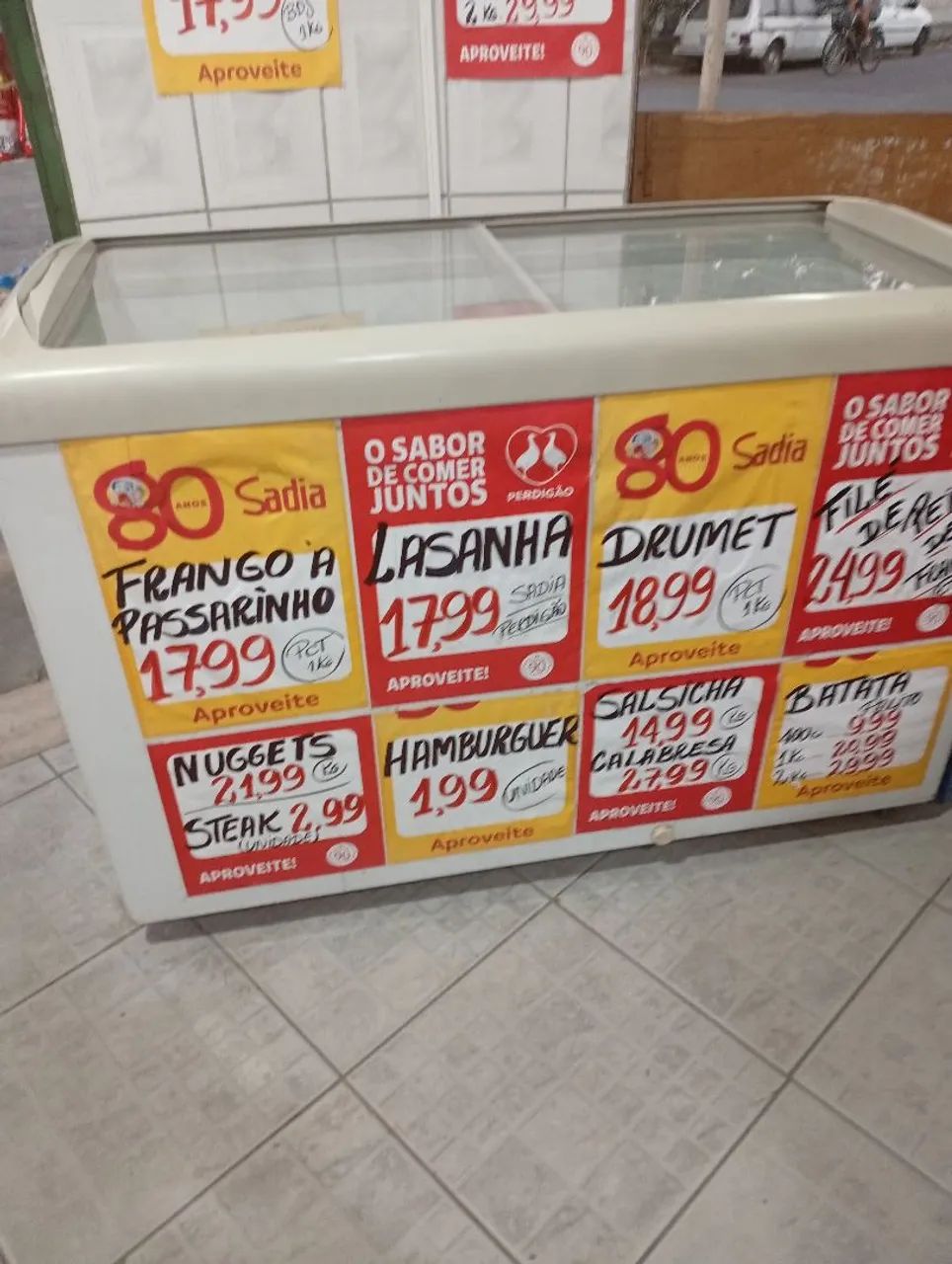 Passo ponto de uma mercearia 