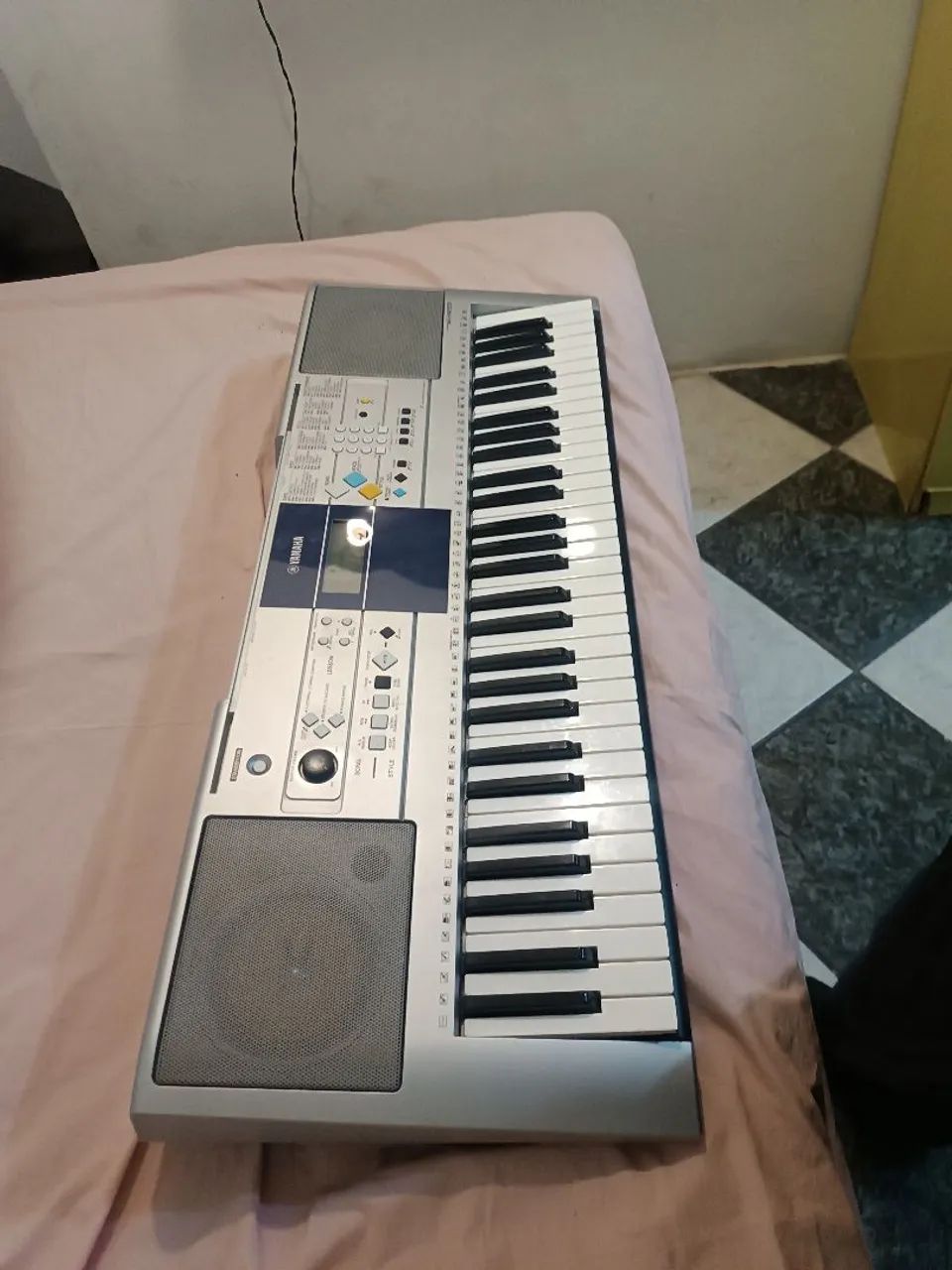 Teclado Yamaha 