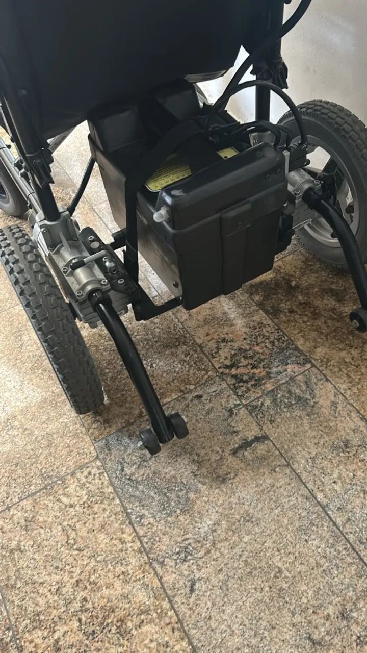 CADEIRA DE RODAS MOTORIZADA ORTOBRAS