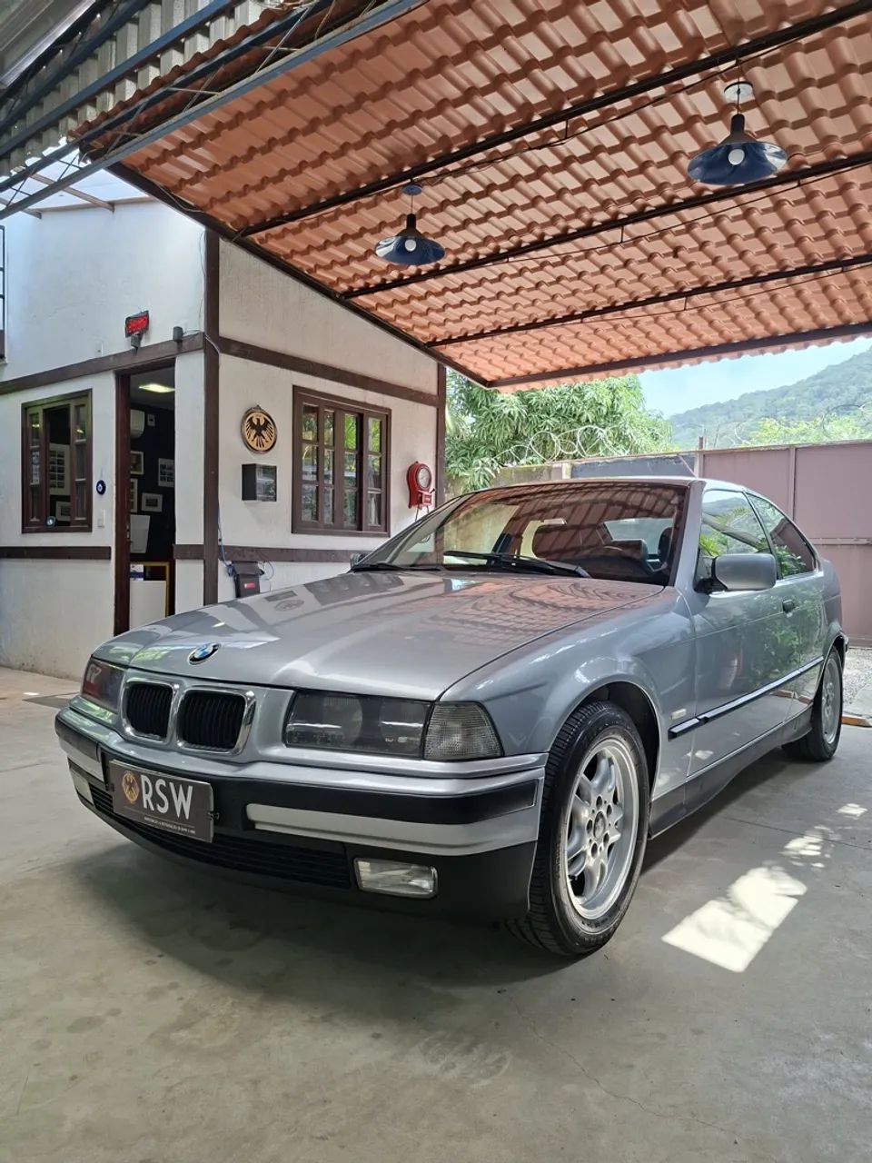 BMW 318I 318ti Compact MEC 1997