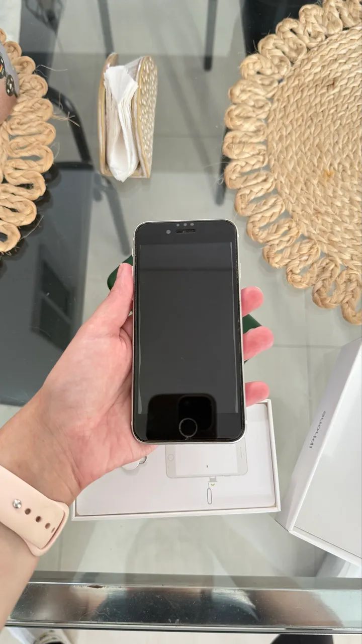 iPhone 7 silver em perfeito estado  - Foto 3