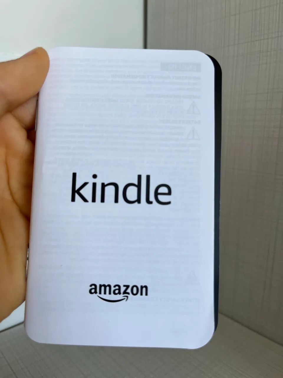 Kindle 10 geração preto 8GB + capa - Foto 2