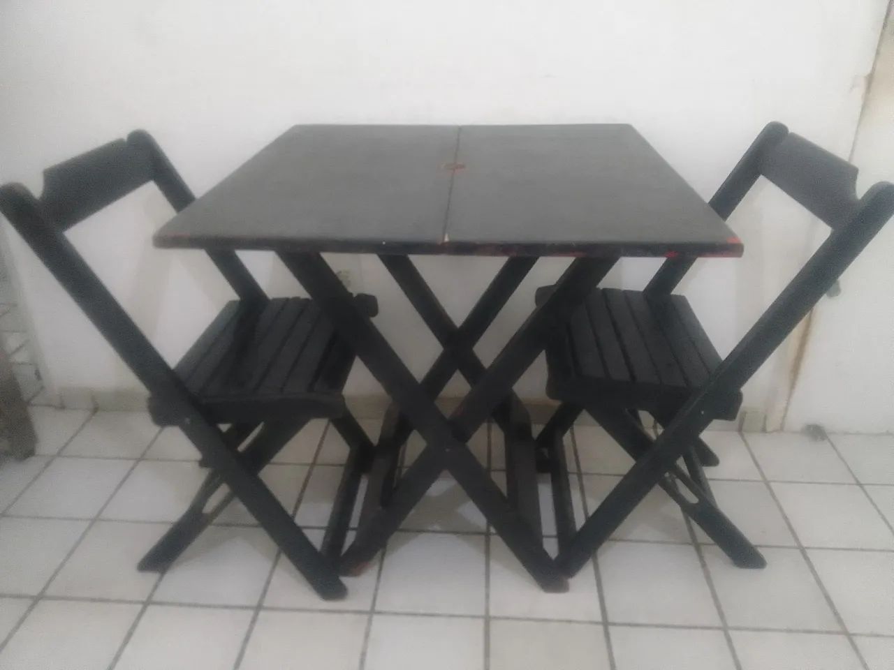 Conjunto Mesa com 2 Cadeiras Madeira 