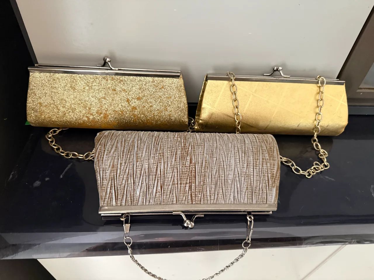 Bolsas douradas e prateadas de festa noturna - Foto 4