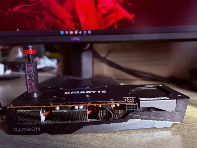 Placa de video Gigabyte AMD RX 7600 - Foto 5