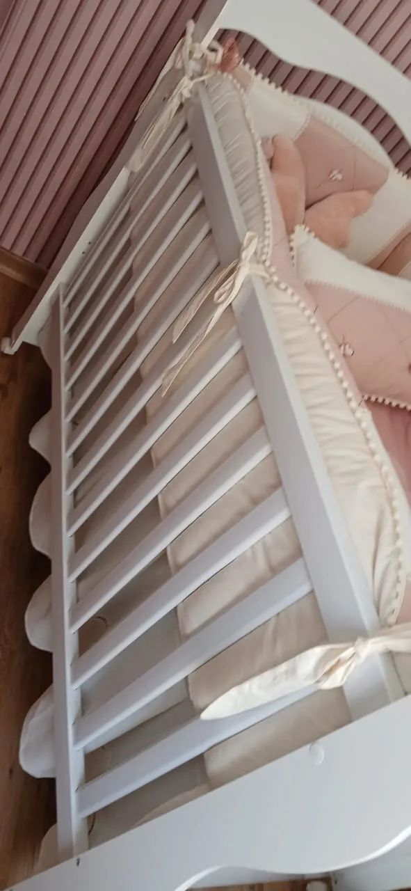 Berço com colchão e decoração  - Foto 4
