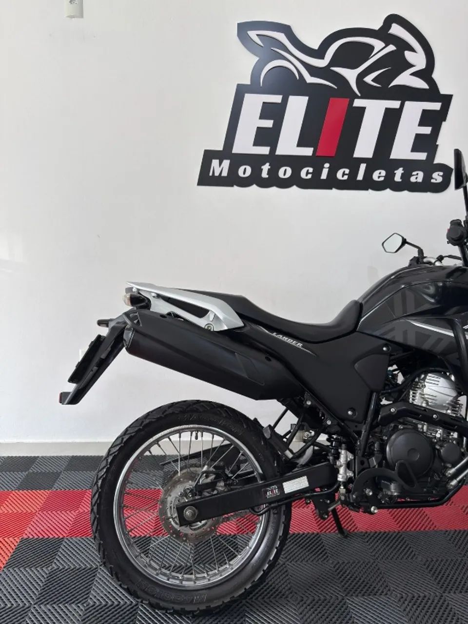 XTZ 250 Lander 2021 Preta  - Foto 2