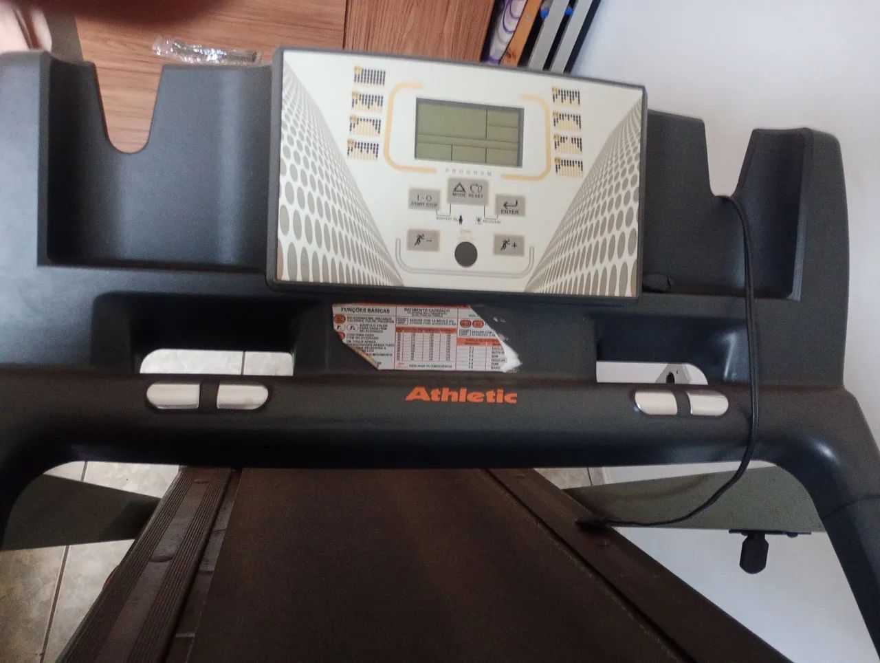 Esteira athletic advanced 520 EE