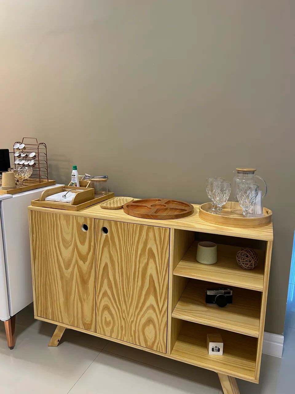 Buffet madeira pinus 