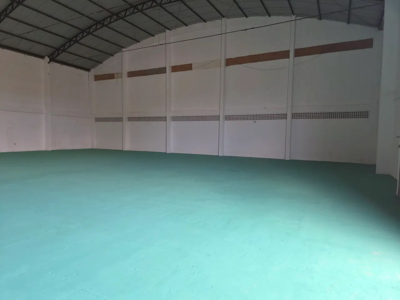 Alugo Galpão com 750m² - Foto 4