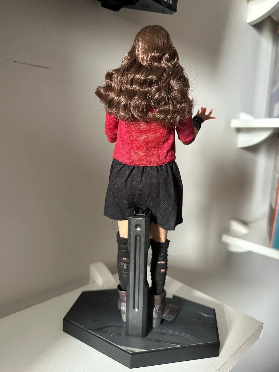 HOT TOYS SCARLET WITCH - Foto 5