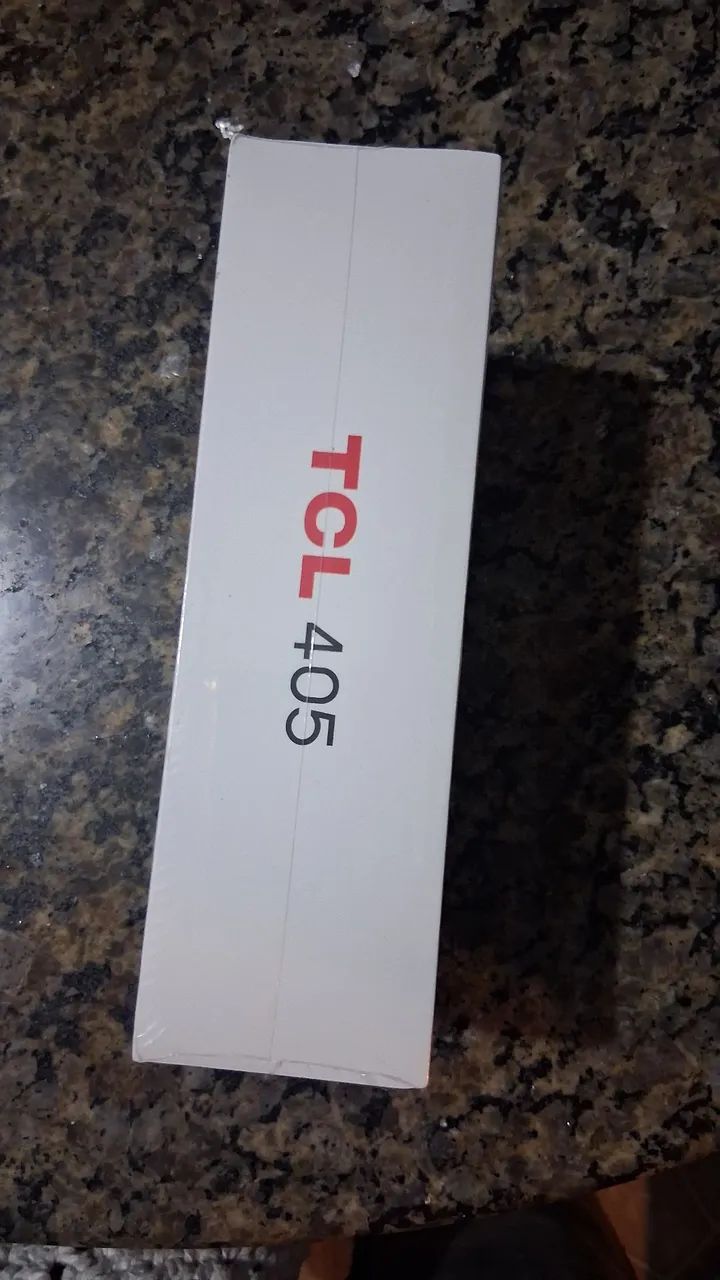 Celular TCL 405 na caixa - Foto 2