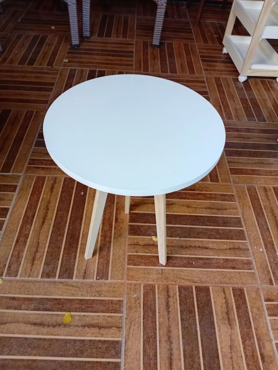 Mesinha Redonda decorativa - Foto 2