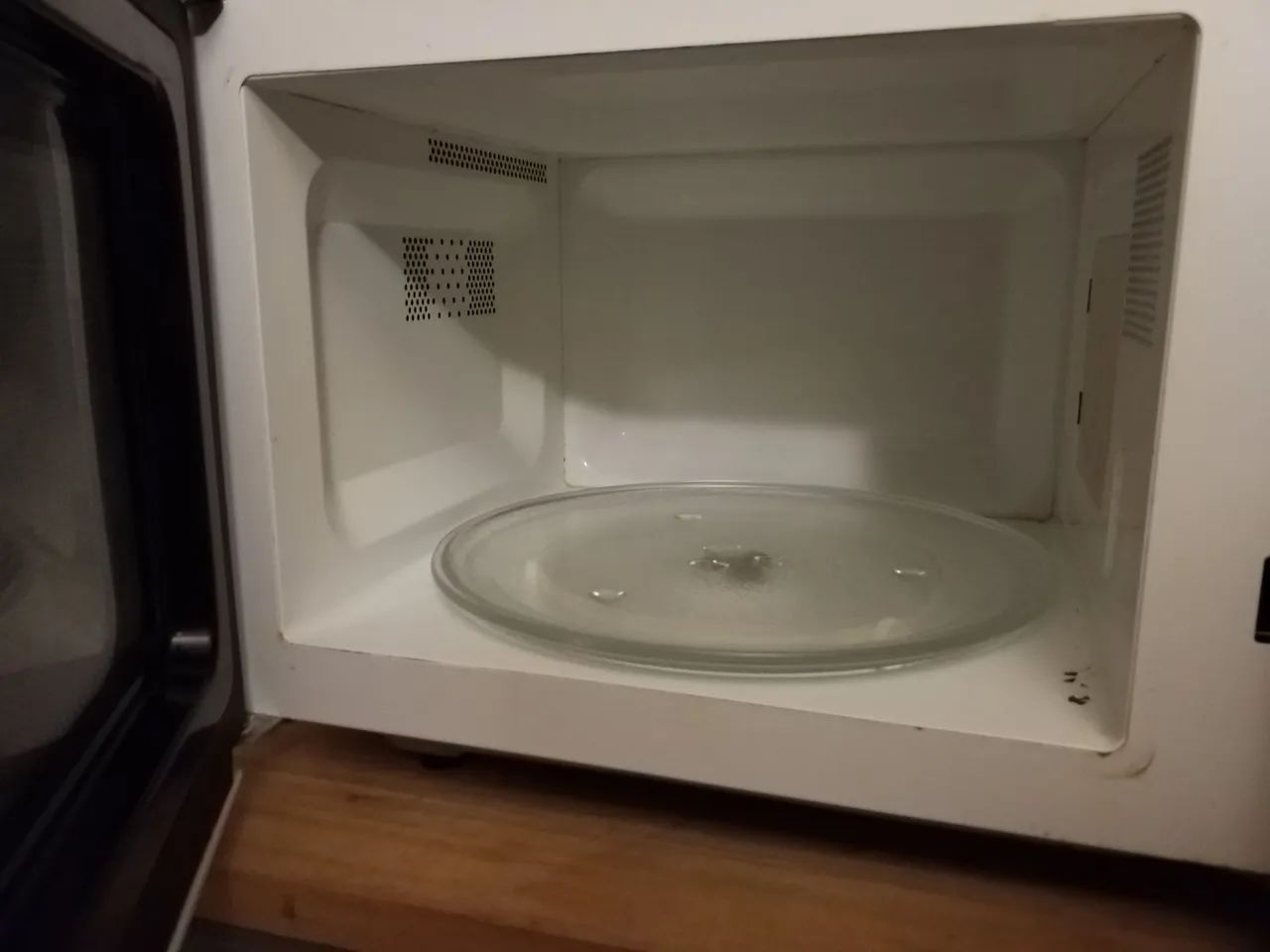 Microondas Electrolux 110w - Foto 3