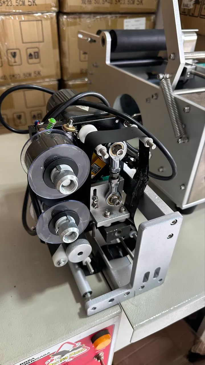 Rotuladora Semiautomática Com Datador Cetro CSLM P - Foto 5