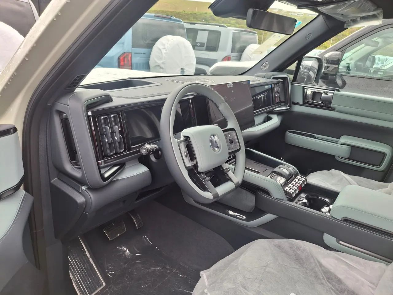 Denza B5 SUV híbrido plug-in, foto 12 de 12