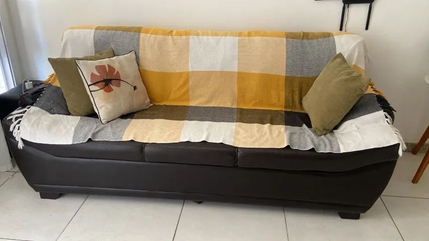 Sofá usado 3 lugares
