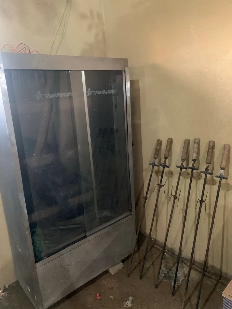 Máquina de assar frango, carne e peixe 