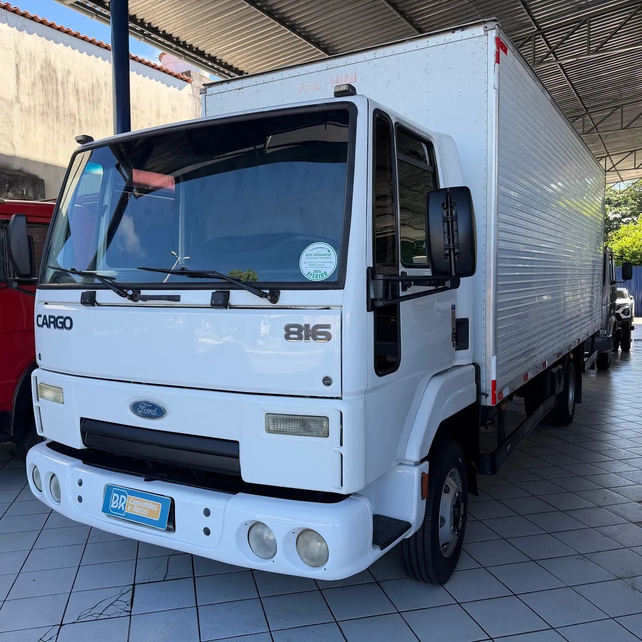 Ford Cargo 816 2013 Baú 6,20m Extra  - Foto 2