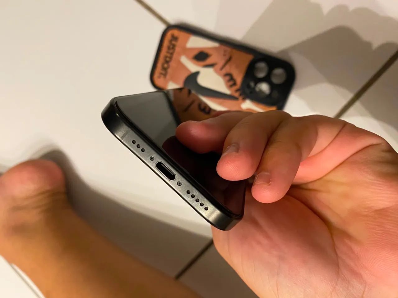 iPhone 16 pro 128 - Foto 4