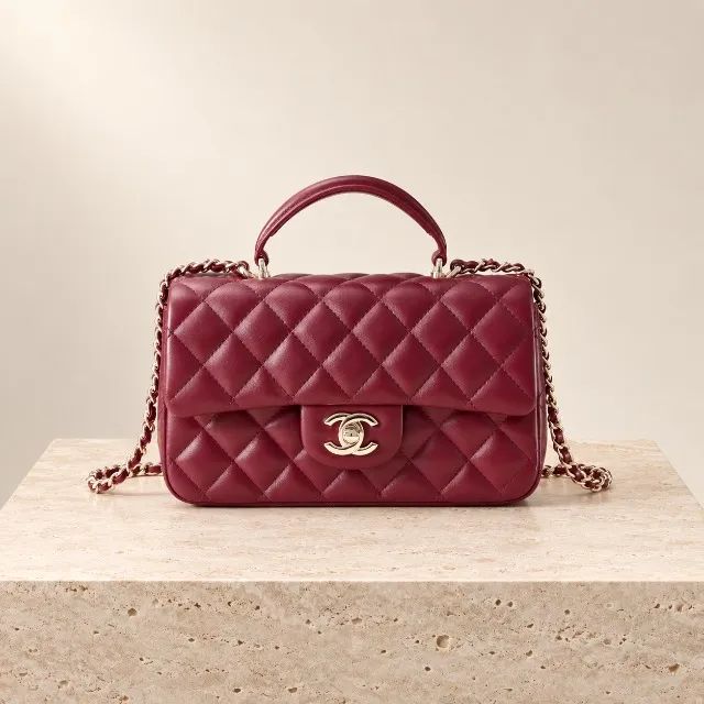 Bolsa em couro Chanel 