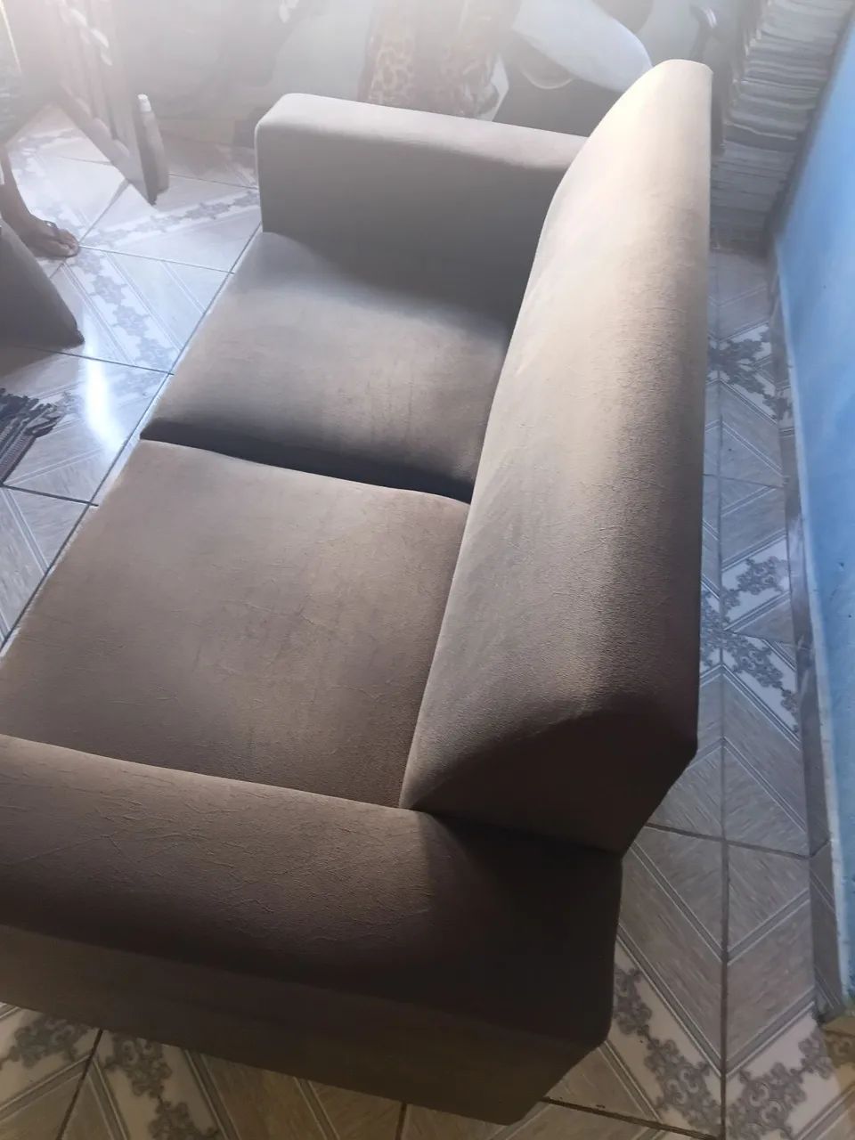 Vende-se sofá dois lugares, conservado  - Foto 2