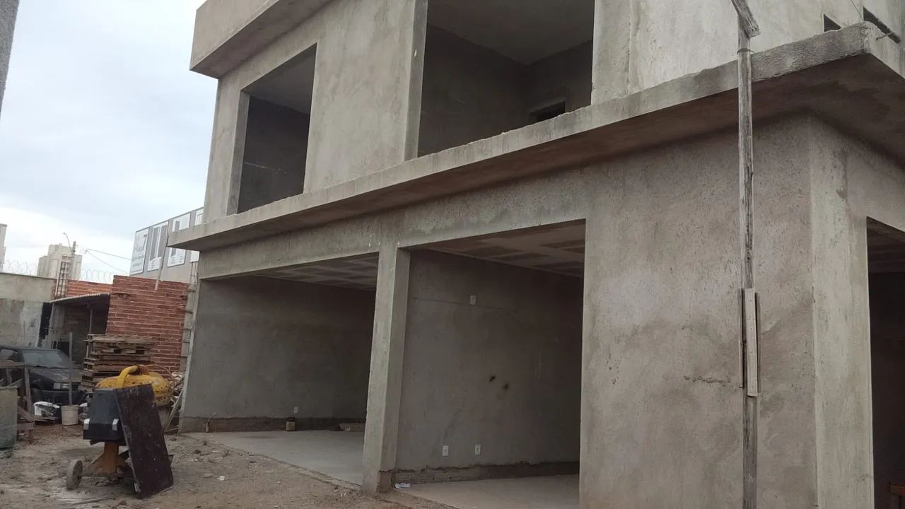 SOBRADO EM CONSTRUÇÃO À VENDA - Foto 4