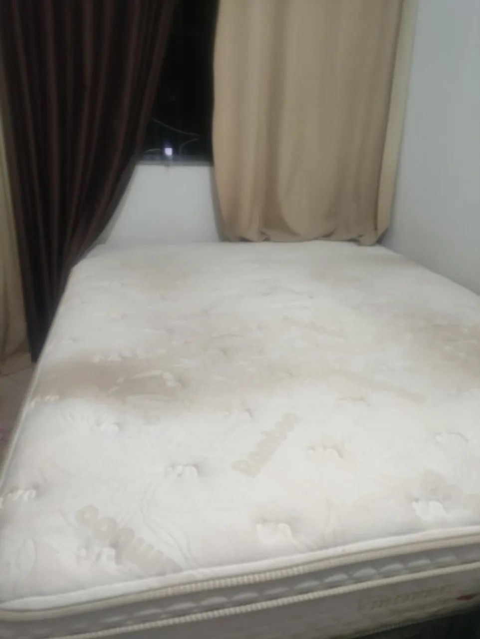 VENDO CAMA KING em ótimo estado - Foto 3