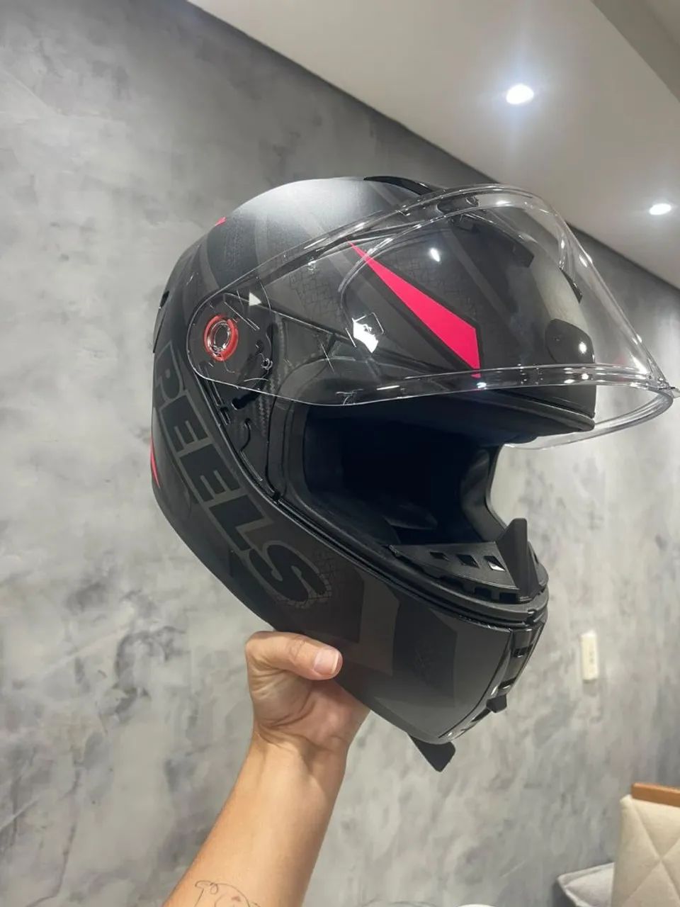 Capacete ótimo preço  - Foto 2