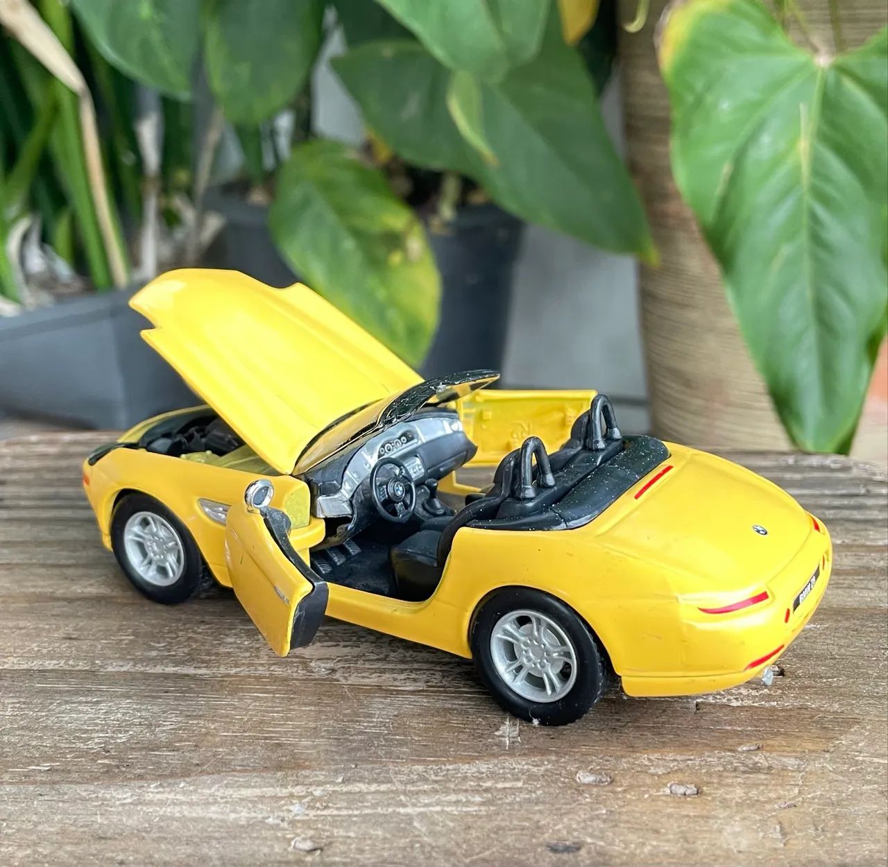 Carrinho BMW Z8 ( 1/32) - Hobbies e coleções - Jardim Cristino