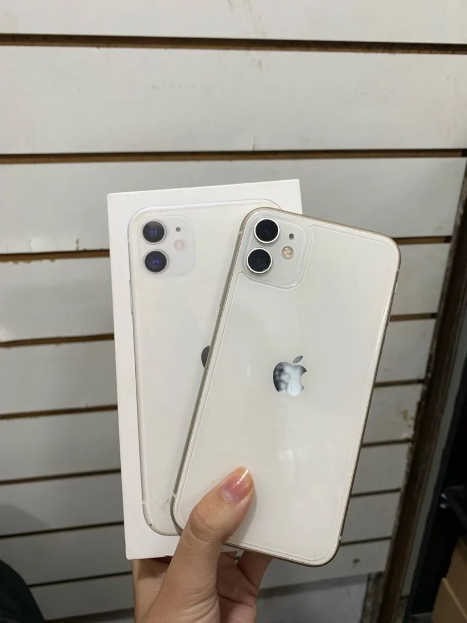 IPHONE 11 BRANCO 128GB - ÚNICA DONA