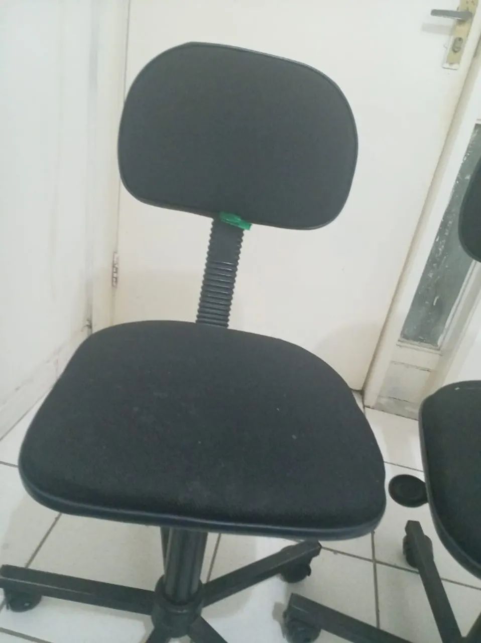 cadeiras giratórias simples - Foto 5