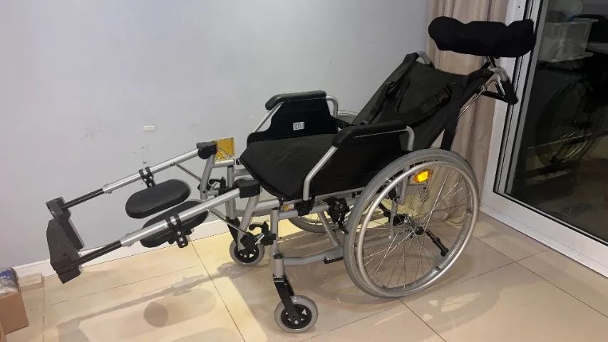 CADEIRA DE RODAS - Foto 2
