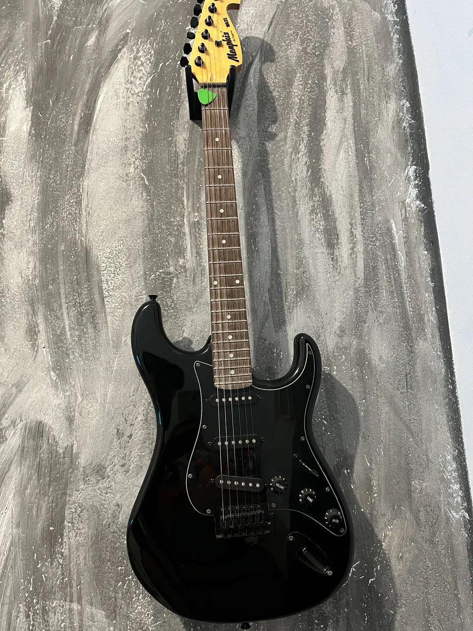 Guitarra MG32