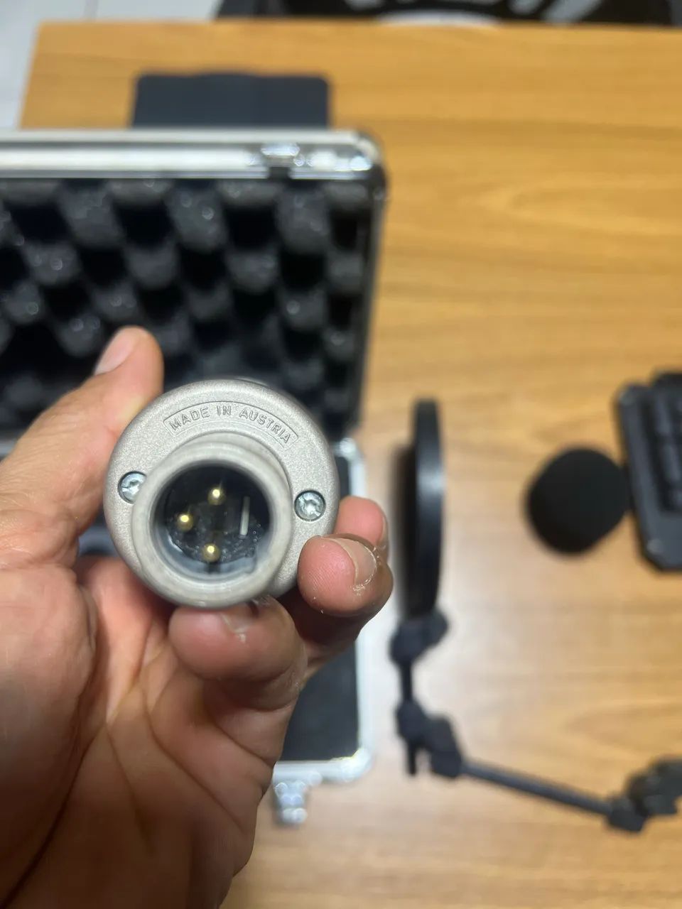 Microfone condensador AKG Profissional C300 - Foto 3