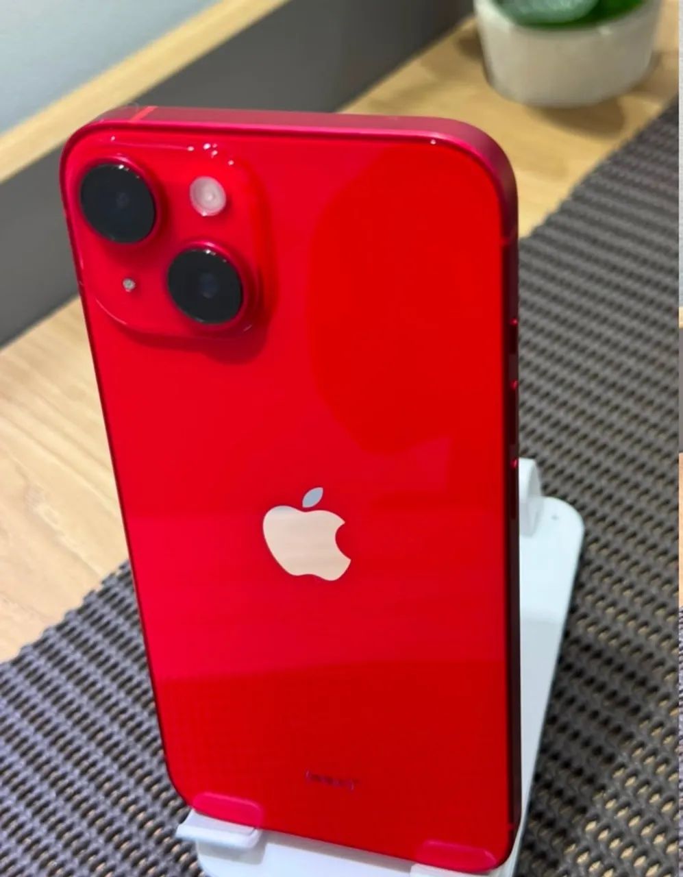 IPhone 13 256 G semi novo funcionado perfeitamente.  - Foto 3