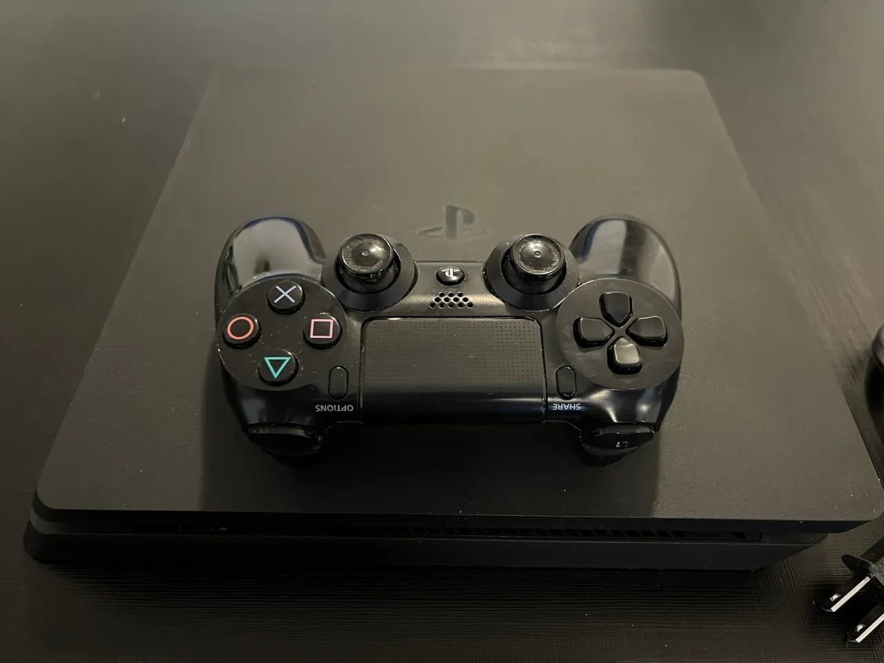 PS4 SLIM 1TB - Foto 3