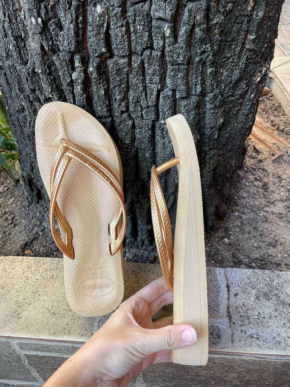 Chinelo Havaianas alto 