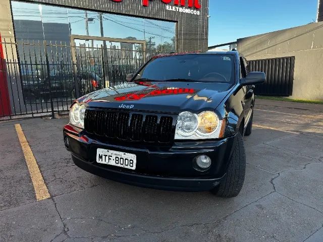 Jeep Grand Cherokee Grand Cherokee Limited 5.7 326cv 2006