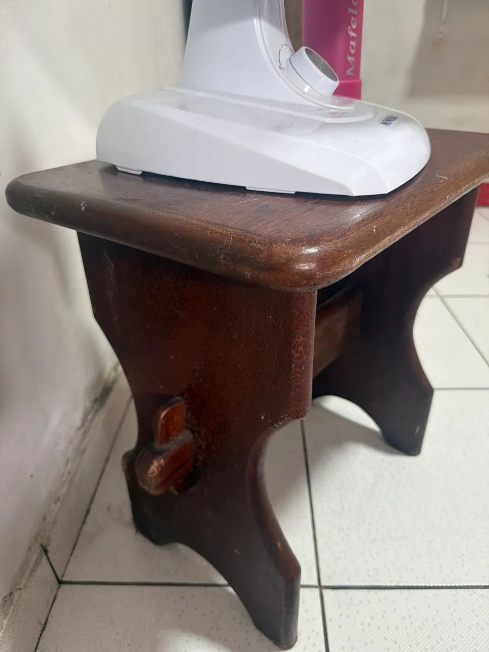 Banco de madeira maciça  - Foto 4