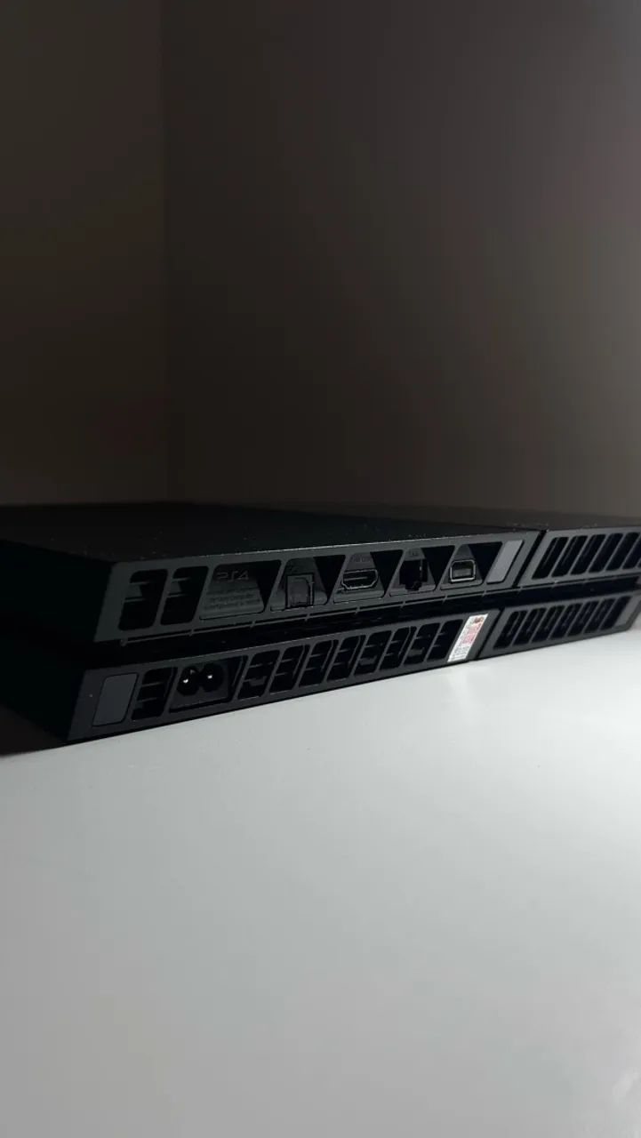 PlayStation 4 -  500GB  - Foto 3