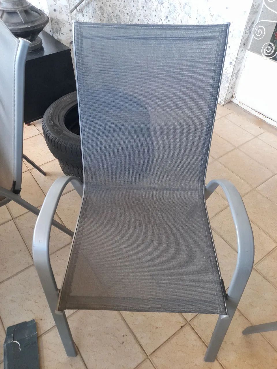 Conjunto de mesa e seis cadeiras para varanda - Foto 3