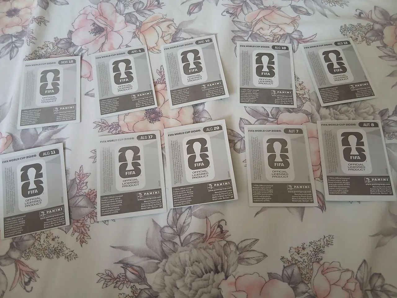 Vendo/troco figurinhas da copa 2026 - Foto 4