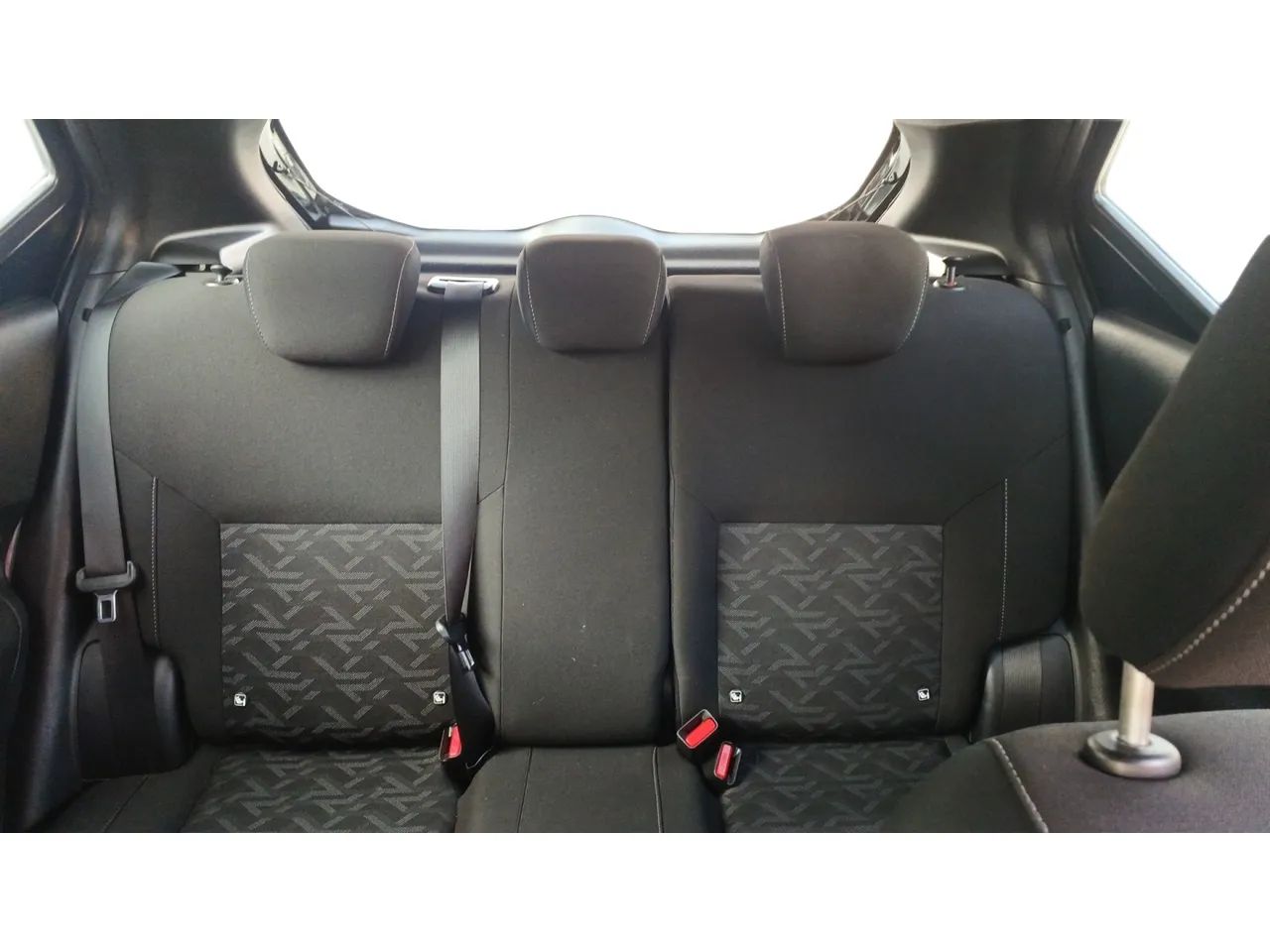 Nissan Kicks Sense 1.6 16V Flex Aut., foto 13 de 16