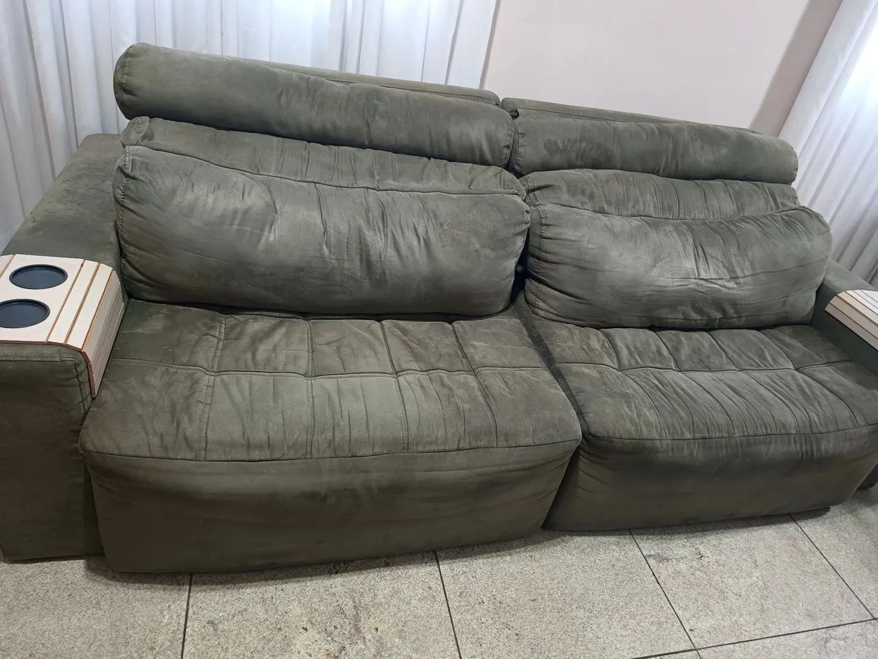 Sofá retrátil em ótimo estado 